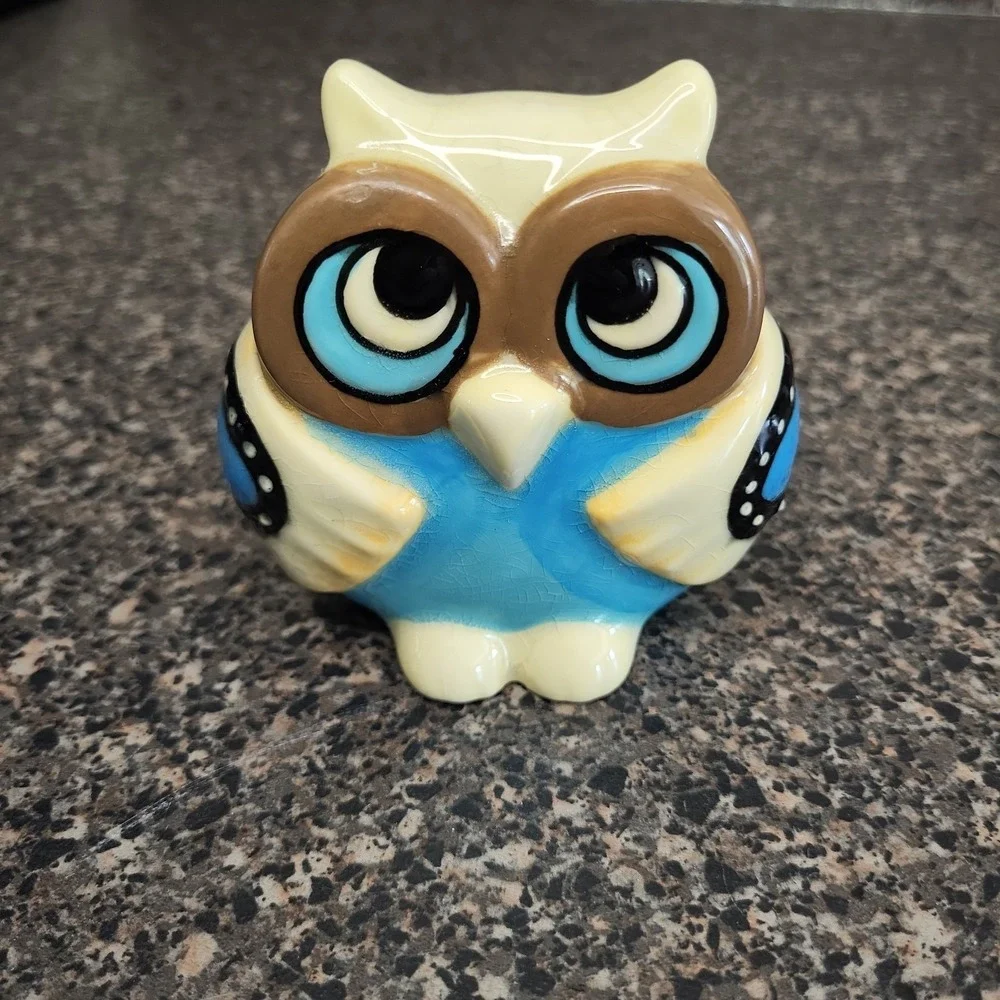VINTAGE Big Eye Owl Figurine Blue Eyes Ceramic Retro 1970s Kitsch Owl Decor